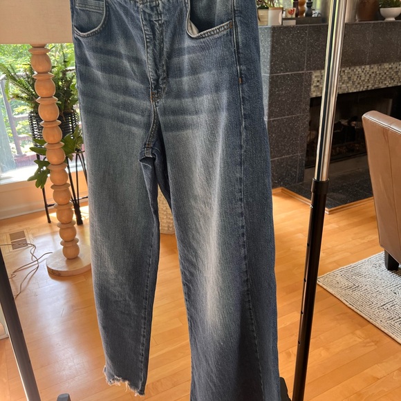 Pilcro Adi Regenerative Mid-Rise Frayed Relaxed Flare Jeans - Picture 11 of 13